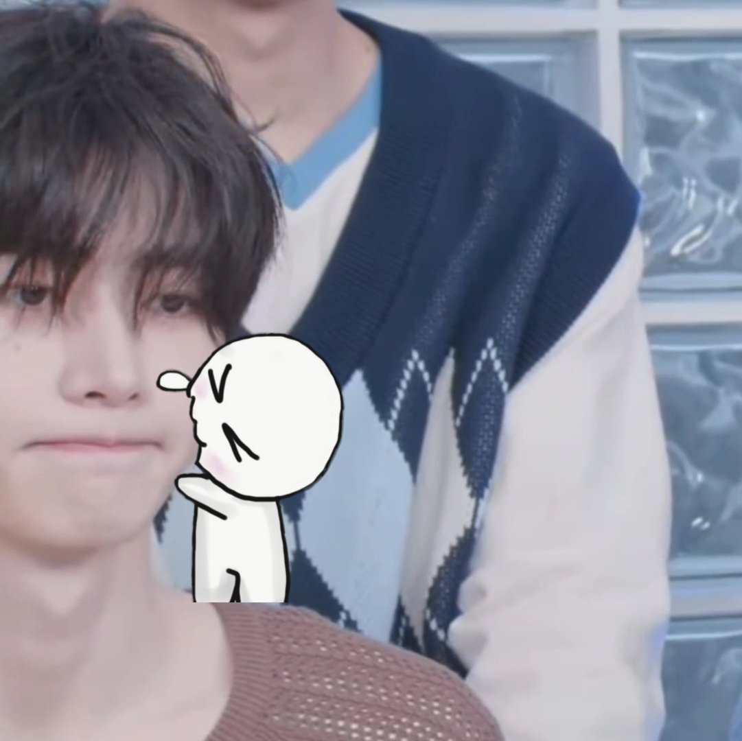 lovintheice's tweet image. let me😖