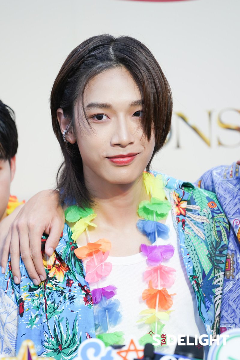 officiallybuu's tweet photo. 101010 รวมเคมีทุกอย่างไว้ที่ตรงนี้ อ.อุ๊ก็ทำไม่ได้ขนาดนี้ https://t.co/ULkfy1Ma00