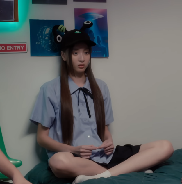 Soul_souu's tweet photo. Sometimes I just zone out like this:

#23point5 https://t.co/hz7oPgJ6k5
