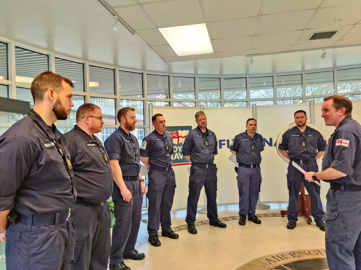 These air engineers successfully completed CPO (AET)Petty Officer Qualifying Course @HMSSultan. Across 11 weeks, they proved their ability to manage engineering watches and workforce to deliver serviceable aircraft to flying operations, and plan and lead deployments. #AwEsome