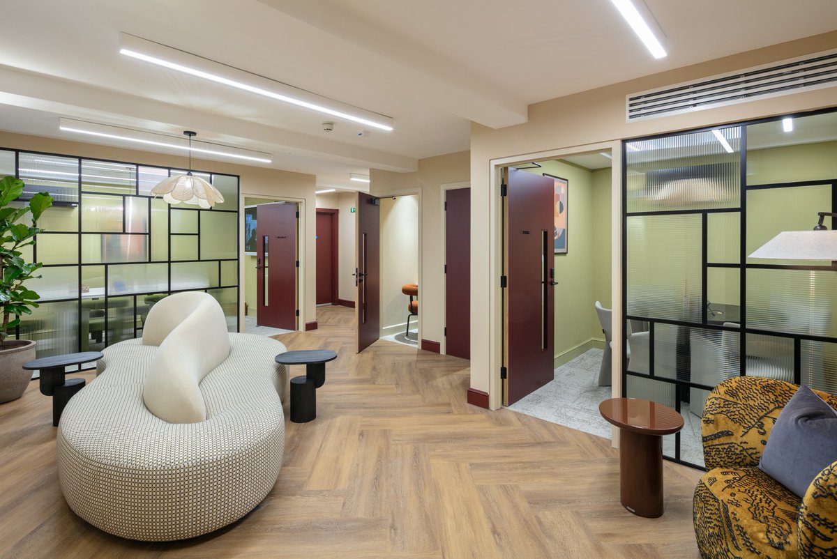LittleRedHQ's tweet photo. We've been working with luxury co-working network and fellow B Corp @spacemade_co to launch its newest location, Elmtree, situated in the heart of beautiful Marylebone Village. Find out more here: https://t.co/FlXUVVnpjC
#Spacemade #CoWorking #BCorp https://t.co/AZEAjb0UDp