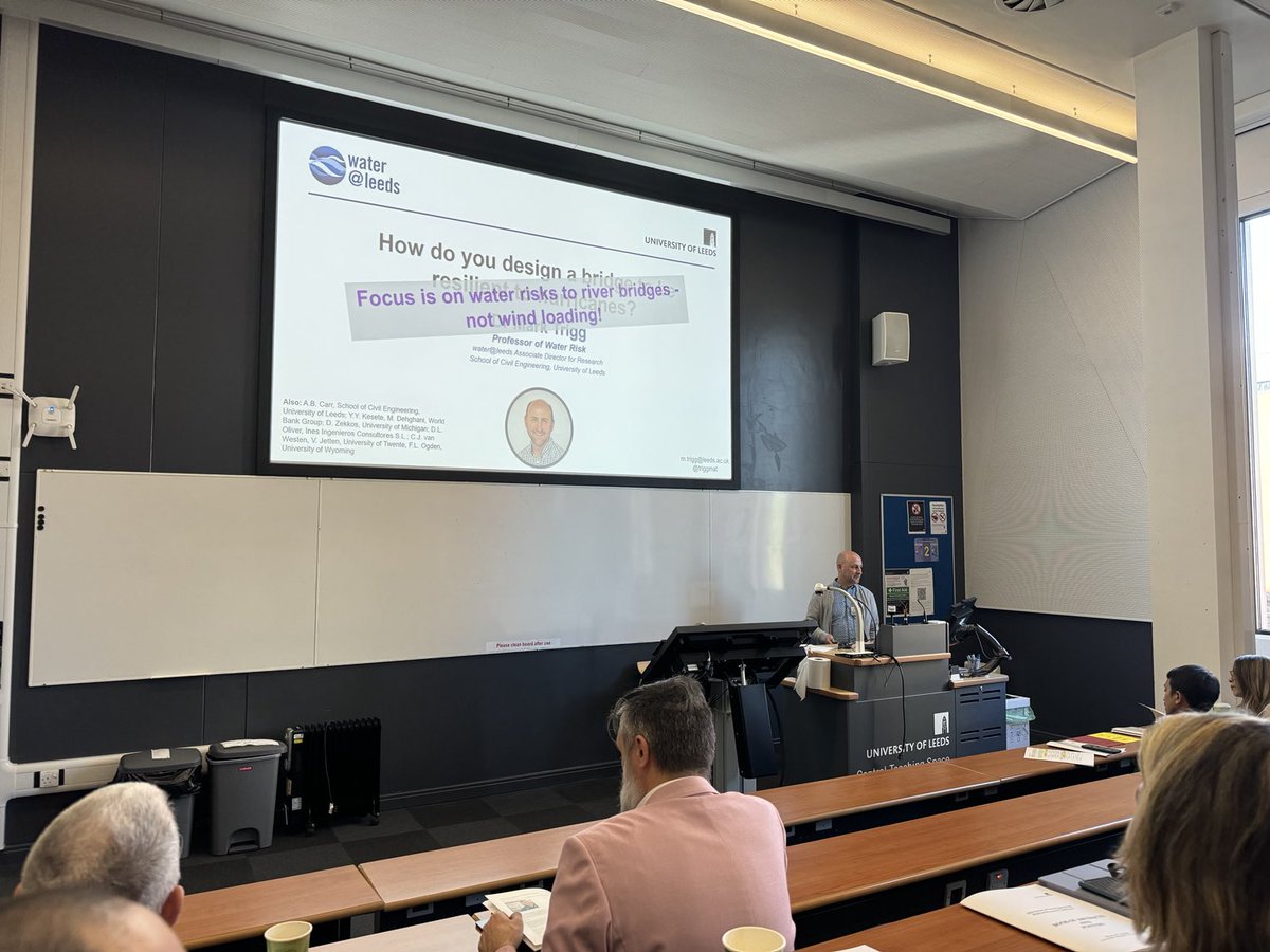 Anyone hoping to be blown away by Mark Trigg #CivilEngPGR ⁦<a href="/LeedsUniEng/">Engineering at Leeds</a>⁩ 🤣