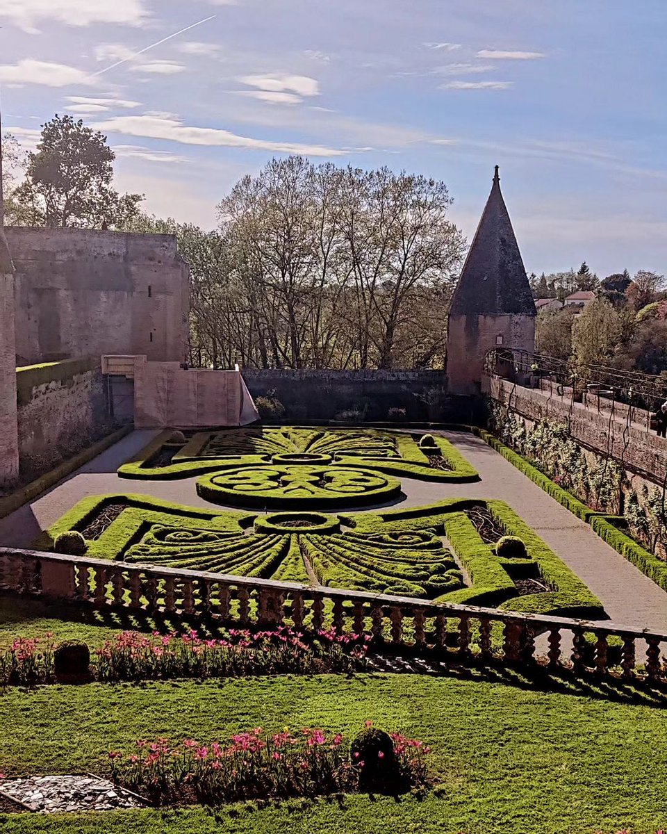 ville_albi's tweet photo. #AlbiEnPhotos
➡ Voici une sélection de 4 clichés découverts via #Albi et #partageonsalbi sur Instagram.
📷 franckrontet, little_msi, samabela5, milghauss
On se retrouve la semaine prochaine ! https://t.co/3WuTNsCoLa