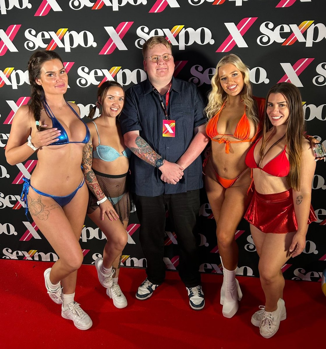 Chad Gold spreading his $MOUTAI vibes at all types of events 🫡 

<a href="/ChadGoldd/">Chad Gold</a> will be in Dubai for Token2049 this week so make sure you go find him!!!!! 

Be more like Chad Gold