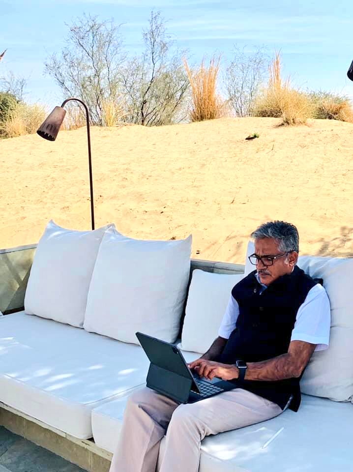 Prabhusingh09's tweet photo. देवराज हितकारिणी सभा के अध्यक्ष आदरणीय सगोसा हुक्म #श्री_मोतीसिंहजी_राठौड़ साहब को जन्मदिन की अनंत बधाई व शुभकामनाएँ।
#motisinghrathore
#manwar #hotel https://t.co/50D4MoyBaP