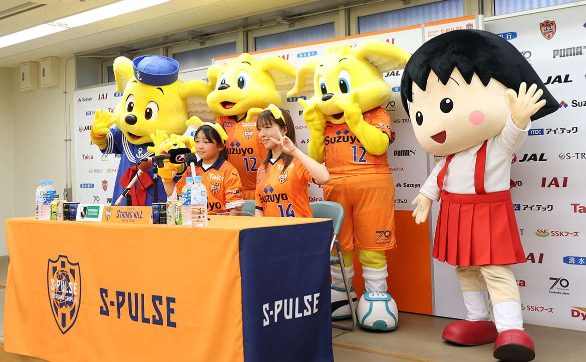ハルちゃんさん検討用 ラインハルトに立ち向かうディーバちゃん。[オーバーウォッチ