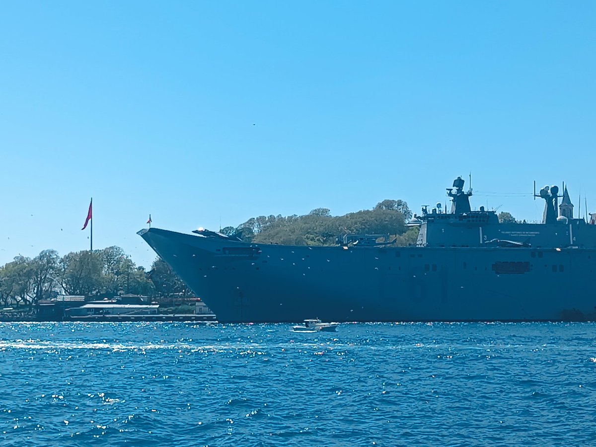 Hello there L61 Juan Carlos. Nice Harriers you've got on the deck. Keep em clean we might need those :D