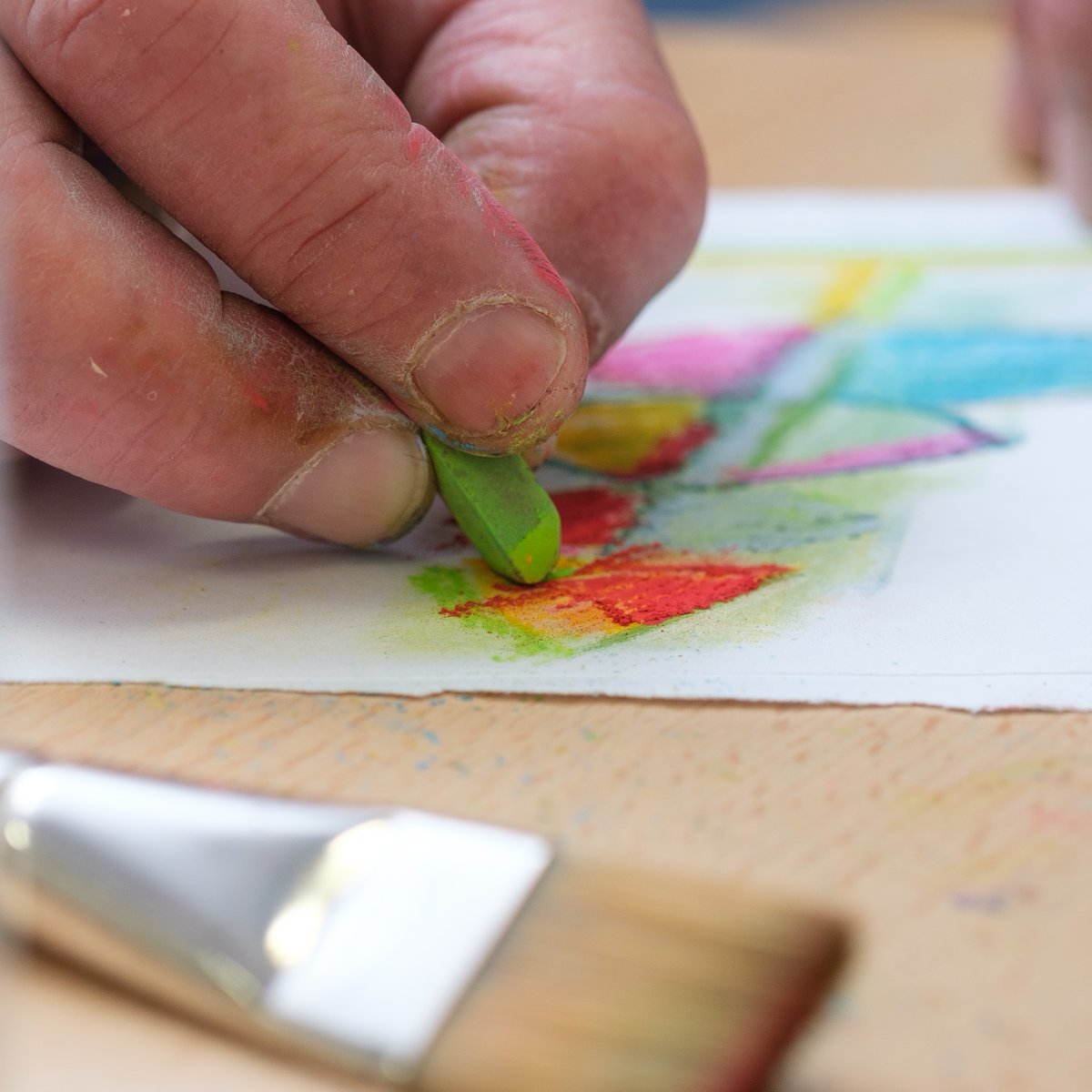 Compton_Care's tweet photo. #WorldArtDay celebrates how art can unite &amp; connect, bringing people together to inspire, heal &amp; share
Did you know that we offer Art Therapy at Compton?
Art therapy offers an alternative way of communicating, with support from a qualified art therapist
https://t.co/f9EOgOaPud https://t.co/WMkHQuiJjY