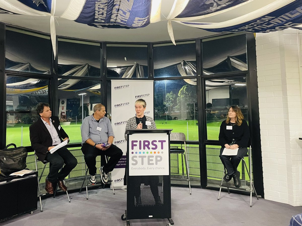 ‘drug checking is NOT just for festivals ... to have checking only at festivals isn’t aligned with harm reduction principles’ @monicabarratt <a href="/FirstSteptweets/">First Step</a>