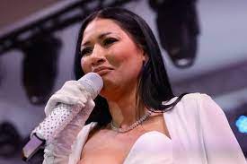 ObsFamosos's tweet image. #Simaria surge cantando música #Gospel | is.gd/jLaZjP
#Destaques #SimoneESimaria