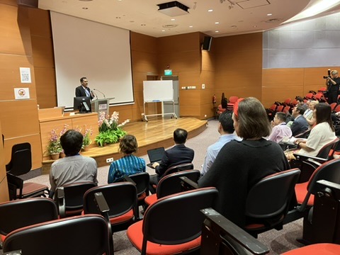 Opening of the most exciting meeting in my cal: @EMBO @EMBO_YIP global investigators @NTUsg - impeccable arrival straight off flight 3' before opening by chair of biosci. school, Kanaga Sabapathy: nice reminiscences of our join work on JNK-SAPK signalling 30 years ago. @EMBOPress