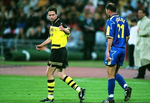 UndrTheCosh tweet media