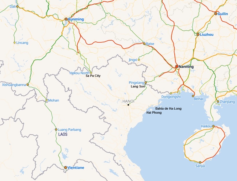 2 líneas para tráfico mixto y 225 km/h, una entre Hanoi y Lang Son (unos 150 km, hacia el noreste), y otra Bahía de Ha-Long-Hai Phong-Hanoi-Sa Pa City (unos 450 km, desde la costa hacia el noroeste), ambas cerca de la frontera china (Pingxiang y Hekou), con líneas de mercancías.