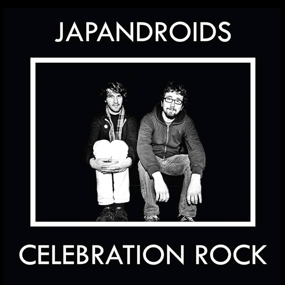 Je réécoute cette petite merveille d’album qu’est le Célébration Rock de Japandroids. Qu’est-ce que je peux l’aimer ce disque. Et c’est rare un titre qui décrit aussi bien le contenu et le style d’un disque !