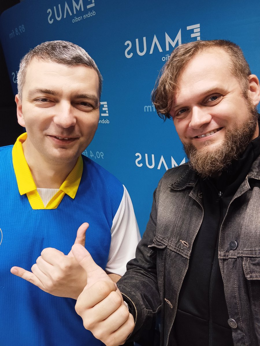 M_Bondyra's tweet image. O 17.30 w @radio_emaus  #ChartowoNaSportowo o XVIII Mistrzostwach Polski Księży w Piłce Halowej w #Białystok. Pogadam z organizatorem ks. Tomkiem #Kozłowski i ks. Łukaszem #Pawłowski z Poznania (arch. poz. zajęła 5 m.!). Będzie też o... spotkaniu z Mateuszem #Skrzypczak 
#futsal