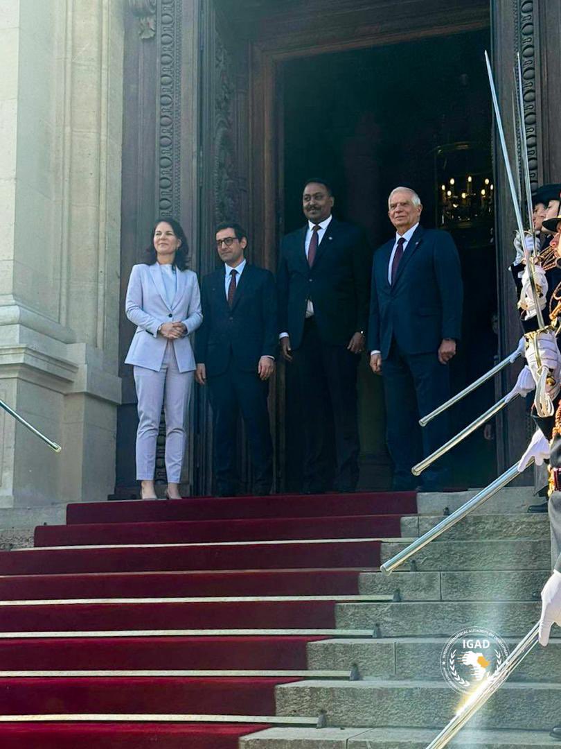 IGADsecretariat's tweet photo. H.E. @DrWorkneh, the #IGAD Executive Secretary, has arrived at the Quai d’Orsay - Ministry for Europe and Foreign Affairs, in📍Paris 🇫🇷, for the International Humanitarian Conference for #Sudan and Neighboring Countries, organised by France and partners.
#IGADupdates https://t.co/LS5oyjOJsn