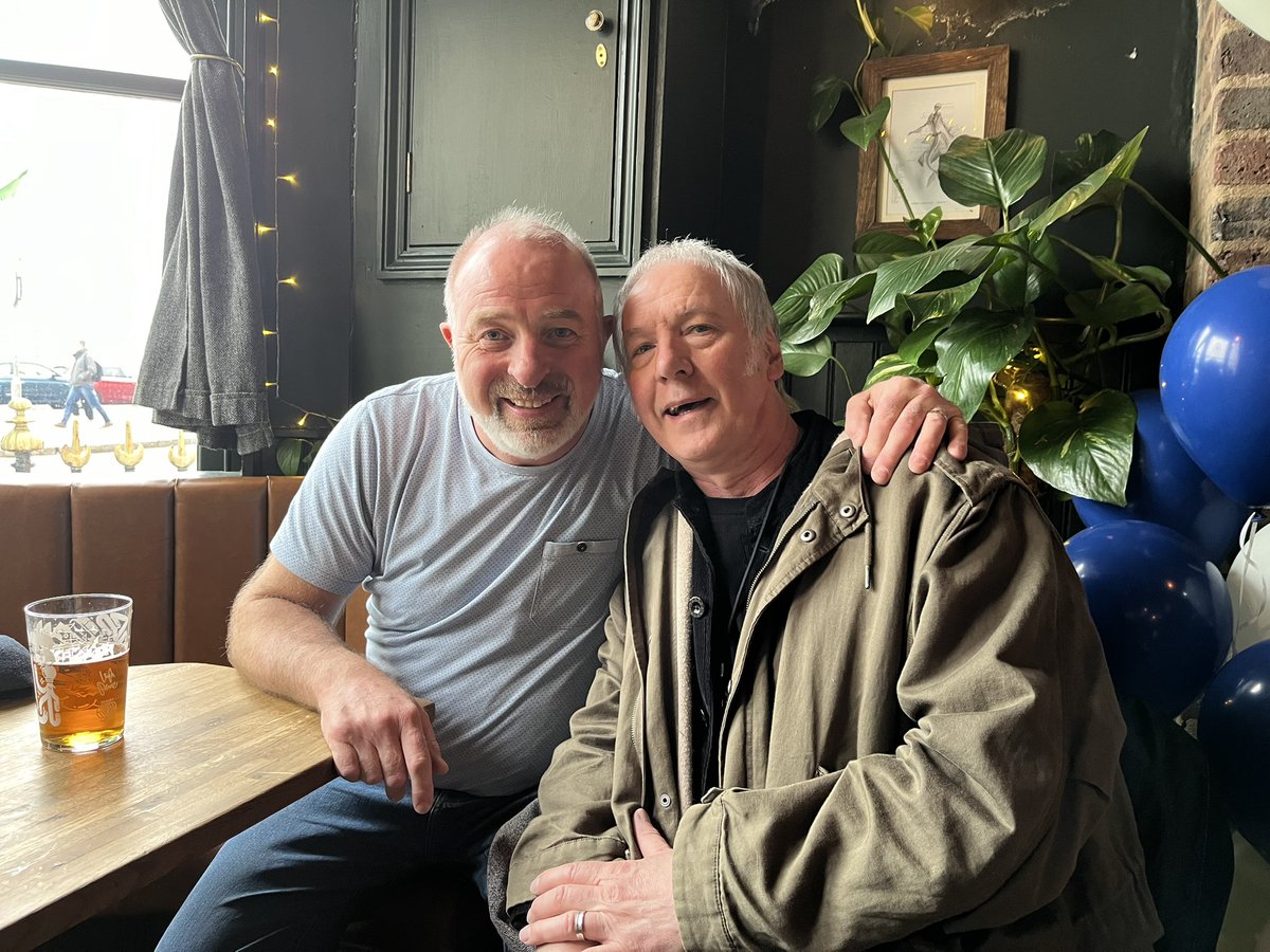 mark day tweet media