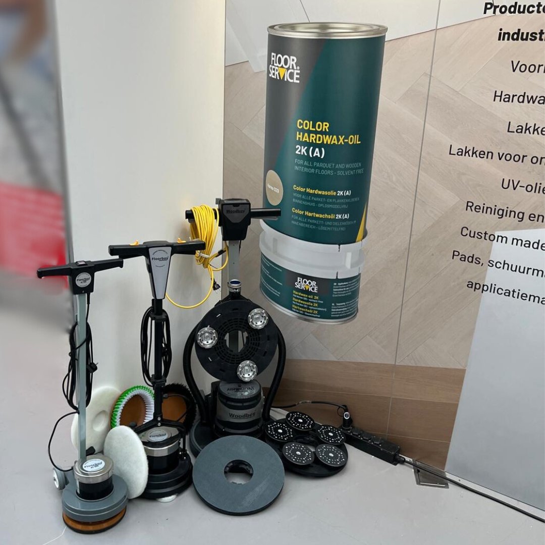 Overmat's tweet image. De NCVP is van start! Ons team staat paraat om je te verwelkomen en je alles te vertellen over onze (nieuwe) Floorservice producten en machines. We kijken ernaar uit je te zien op standnummer 18! 
#overmat #overmatindustries #floorservice #thefloortechnicians