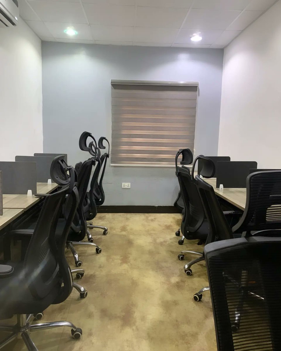 musterpoint_co's tweet photo. 💪🏾Focus on what matters - your work!   

Our fully furnished 13-man workspace offers a professional environment to boost your team's productivity.

Limited spaces available.

Visit us at 1 Adekunle Owobiyi close, off Oladele Kadiri close, Ogba.
📲 09075432040

#officespace https://t.co/Q0XqAqoHg2