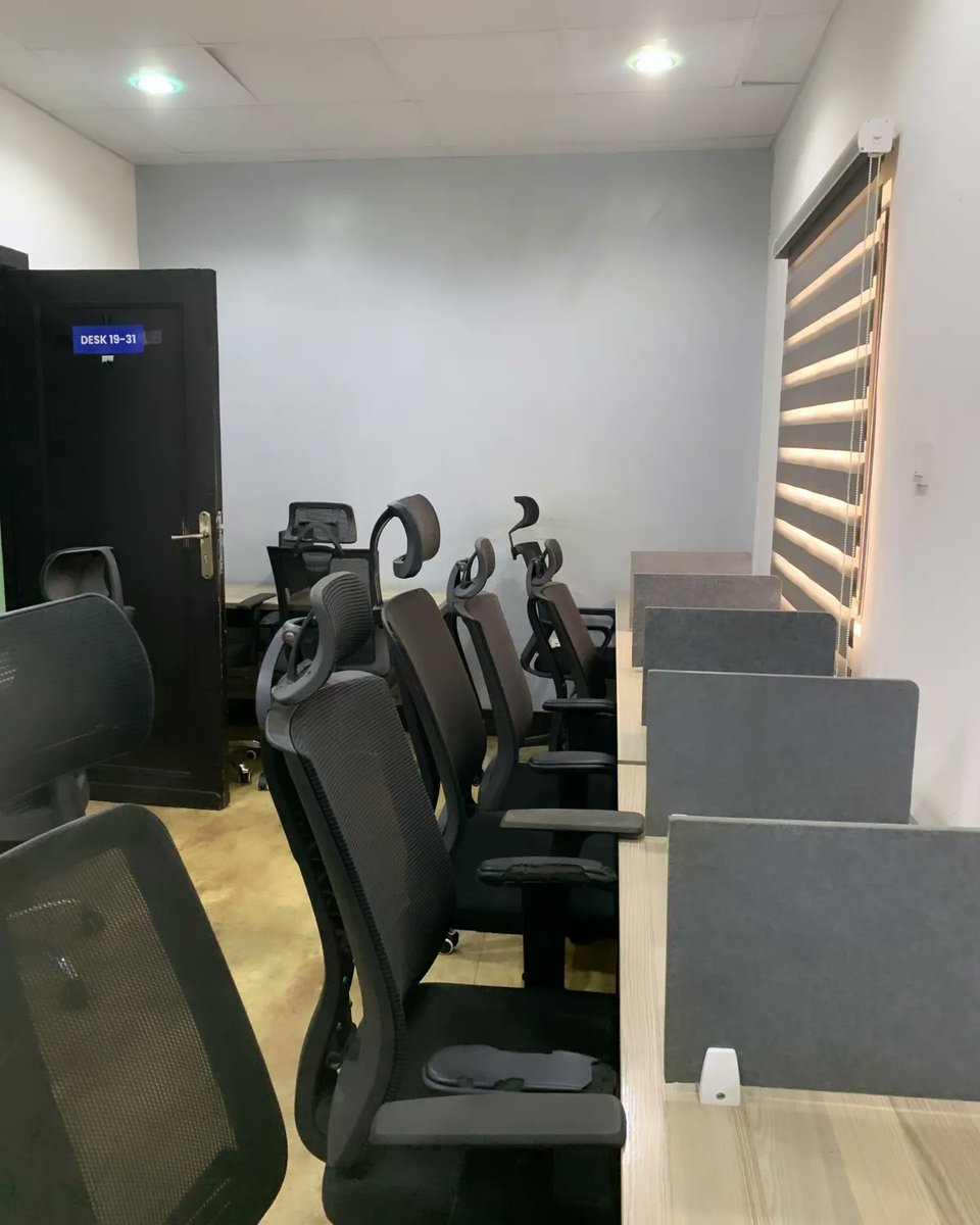 musterpoint_co's tweet photo. 💪🏾Focus on what matters - your work!   

Our fully furnished 13-man workspace offers a professional environment to boost your team's productivity.

Limited spaces available.

Visit us at 1 Adekunle Owobiyi close, off Oladele Kadiri close, Ogba.
📲 09075432040

#officespace https://t.co/Q0XqAqoHg2
