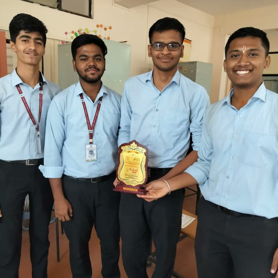 AInstitute70351's tweet photo. First year students from ENTC secured first prize in project competition at SSWCOE.
Congratulations 👏🏻💐💐💐
#agpatil #agpit #engineering #college #solapur #mh13 #firstyearengineering #Congratulations #ProjectCompetitionWinner #FirstPrize 🥇🏆#Success #Celebration #ProudMoment https://t.co/Gf3vPIUU27