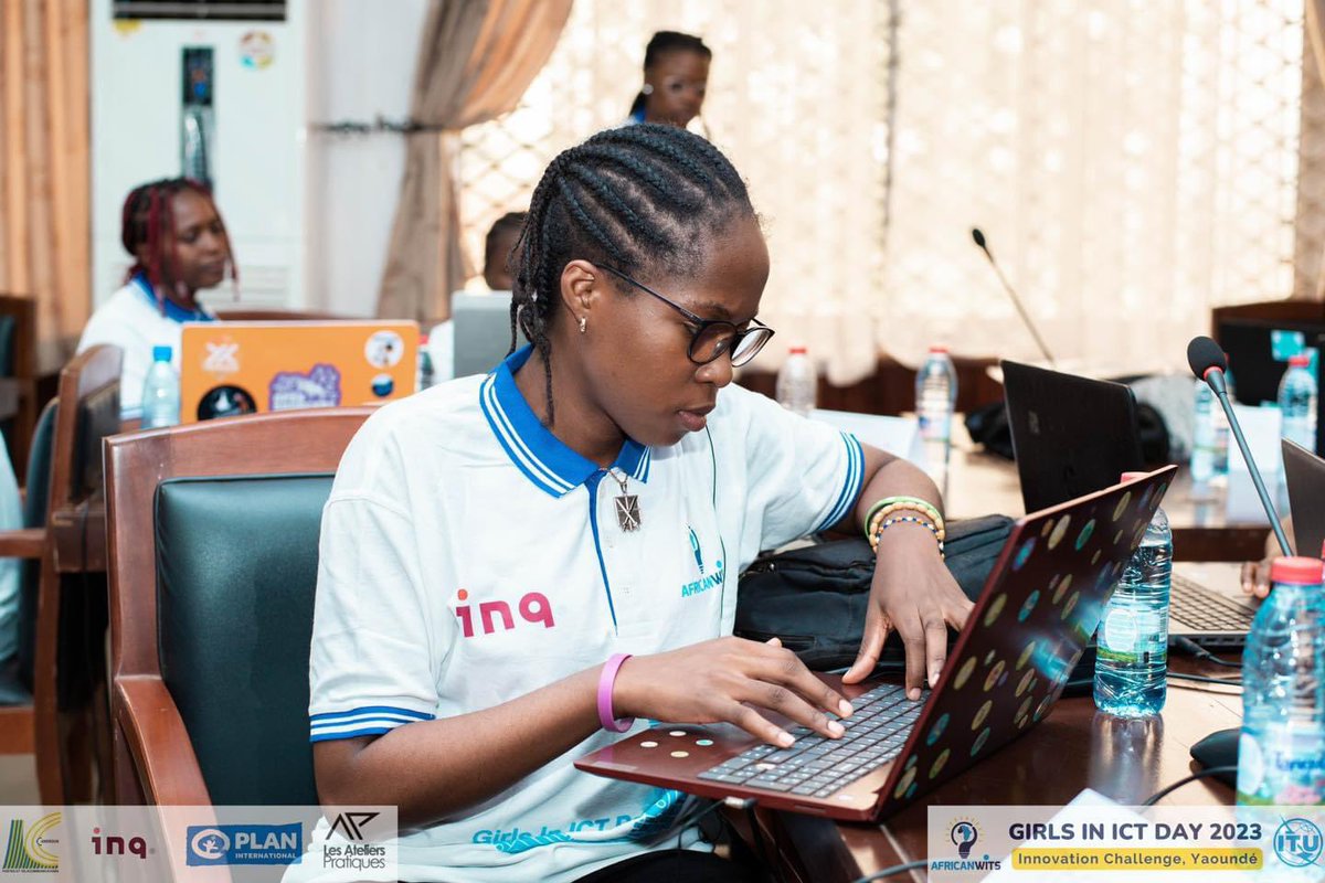 Stimuler l’intelligence au travers des compétitions de codage ouverts à la jeune fille étudiante, une autre de nos activités. 

Avez-vous deja participé à concours? 
Comment cela s’est-il déroulé ? 😃
⤵️