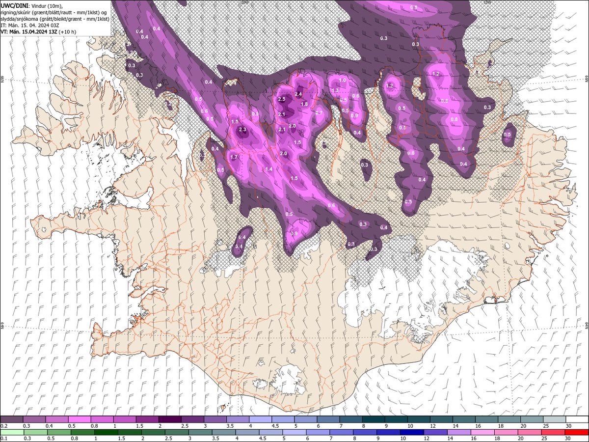 #WeatherIs: At North-Iceland there is forecasted snow and blowing snow today and  until evening. Also at lower altitudes. The main roads could be impassable. #IcelandRoads