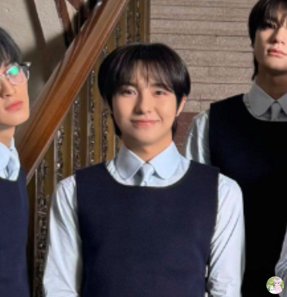 RENJUN BASE 🦊 tweet media