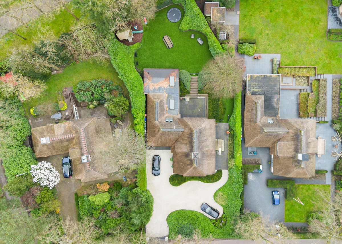Het meestbekeken huis op funda van afgelopen week is deze droom villa in Huizen 🤩. Tag iemand die dit huis wel ziet zitten👇

Check de prijs hier: t.ly/GOHSs

#villa #multifunctioneel #rietendak #huizen #funda #meestbekeken #tekoop