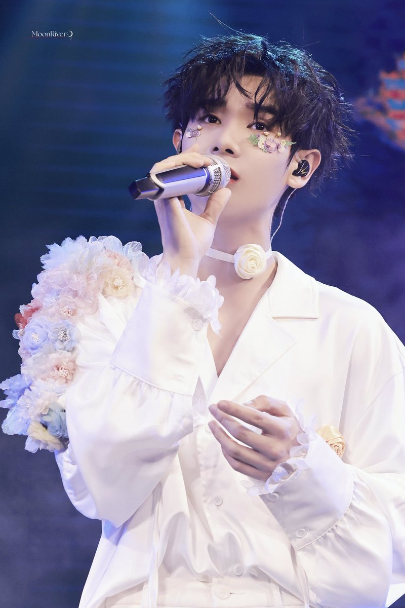 MOONRIVER・高卿尘 tweet media