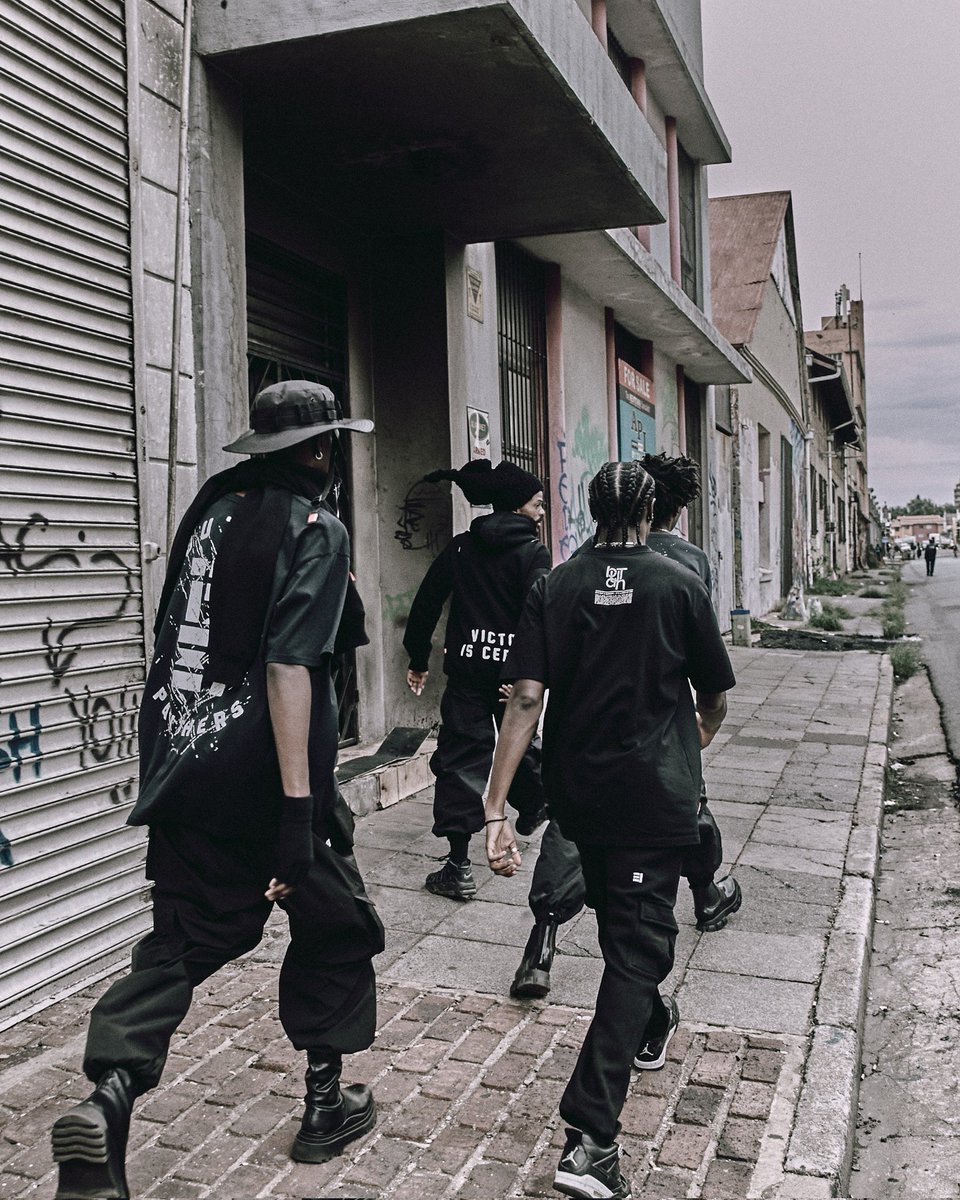 Butan_Official's tweet photo. When we choose each other by defintion, we walk with each other. We act together for the greatness of the unit.
We Are Unified in the pursuit of Equality on every street, on every continent.
Victory is Certain. ๐ซก
Aluta Continua. โ๐พ
#heedthecall #butanpanthers https://t.co/jnk0k5oq3d
