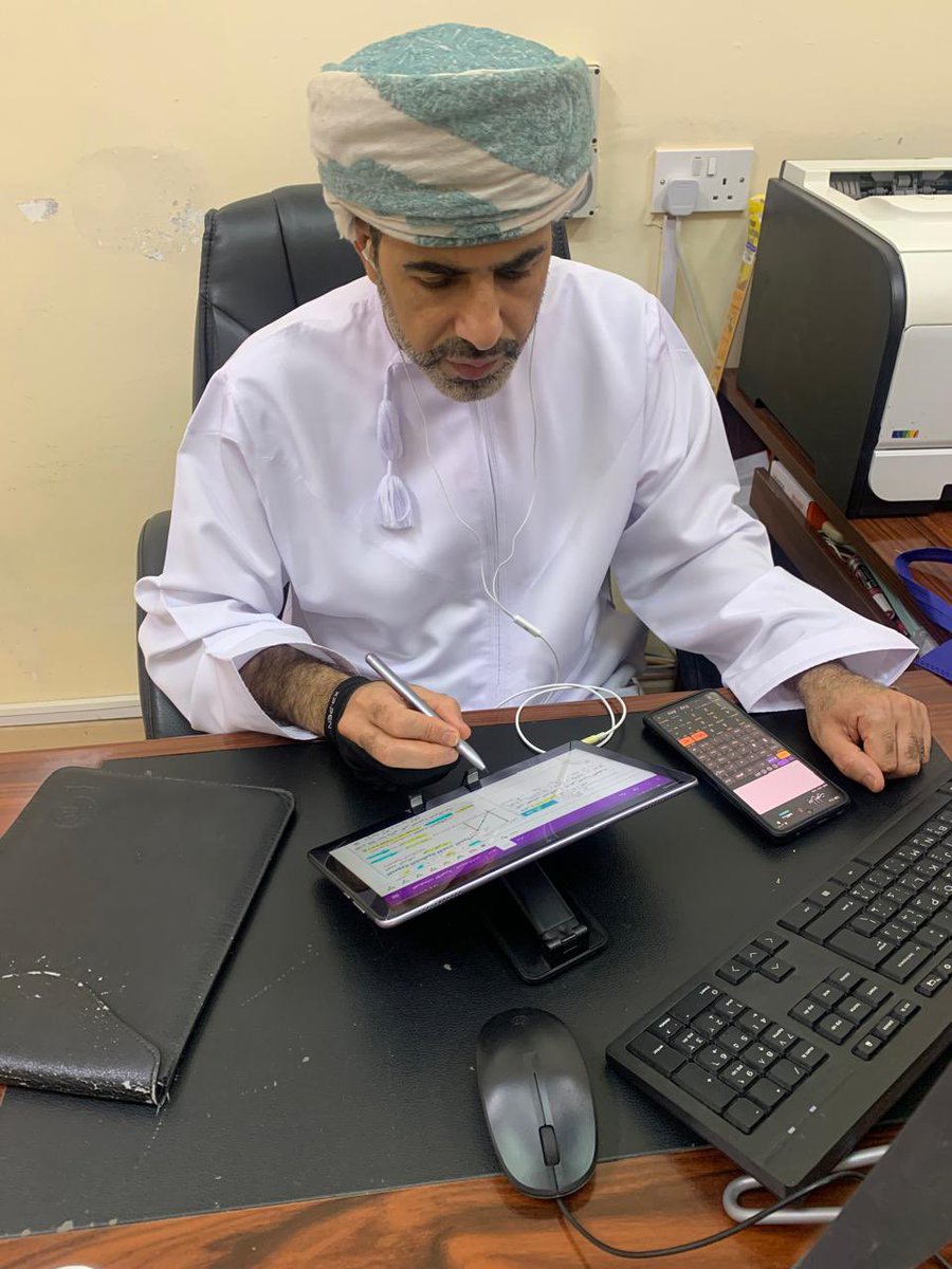 EduGovDkh4307's tweet photo. تطبيق التعلم عن بعد لمادة الرياضيات باستخدام التقانة الحديثة للصف الثاني عشر متقدمة من قبل الأستاذ/ أحمد بن محمد بن صالح العبري معلم مادة رياضيات ،له جزيل الشكر والامتنان.
@EduDakGov 
#تعلم_مستدام 
#مدارسنا_مستقبل_واعد https://t.co/0Qiy4PDZ8i