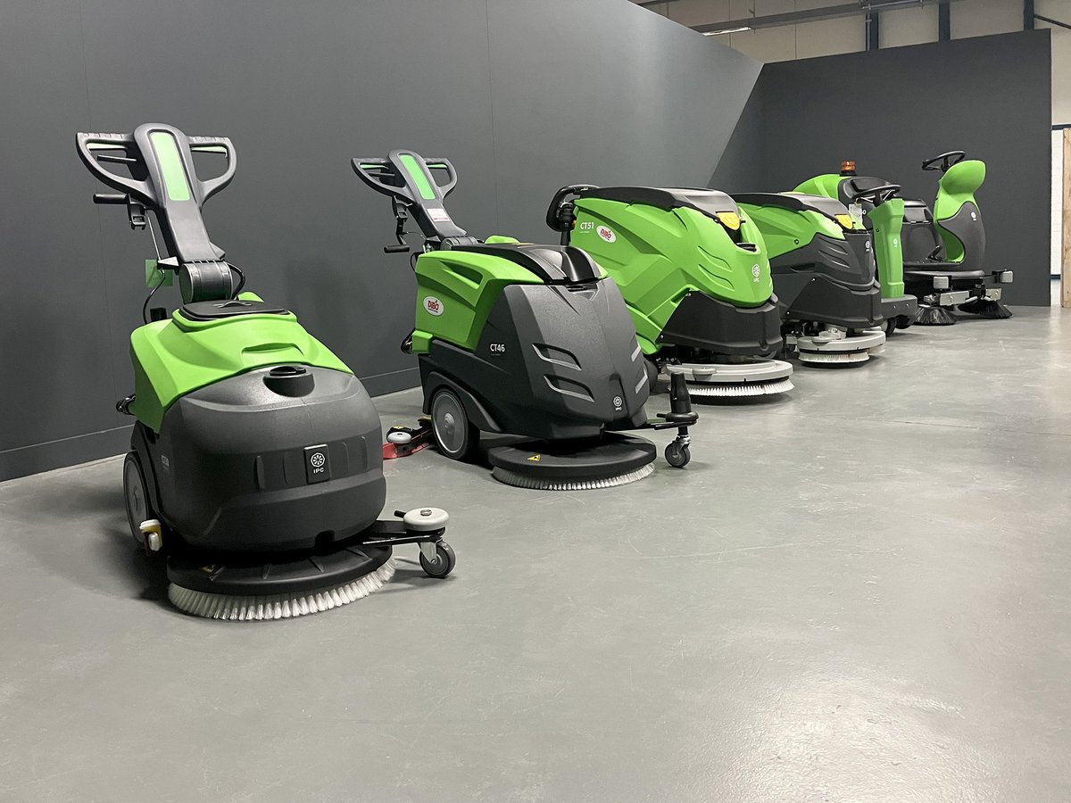 🎉🌟 Nieuws: Tom van de Schoot uit #Oirschot 👉 jouw nieuwe DiBO-partner in schrobmachines, veegmachines en  stof-waterzuigers! 🧽💧 - bit.ly/3xwOjdz
 
#Schoonmaak #Reiniging #NieuweDealer #DiBOCleaningSystems #TheGreenPower💚💪