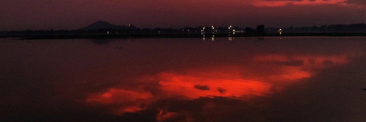 Sunset view at #dallake
#Kashmir
