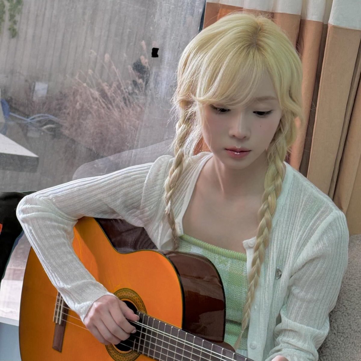 취향의 윈터 tweet media