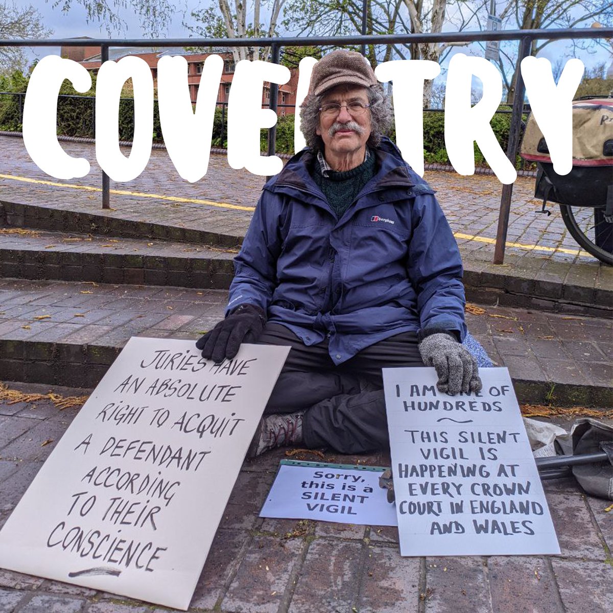 BREAKING: People replicating the act that saw Trudi Warner arrested and facing prison time at Crown Courts across England & Wales 🧵(live) Trudi, a 69yr old retired social worker will attend the Royal Courts of Justice this Thursday for holding a sign with the law written on it.