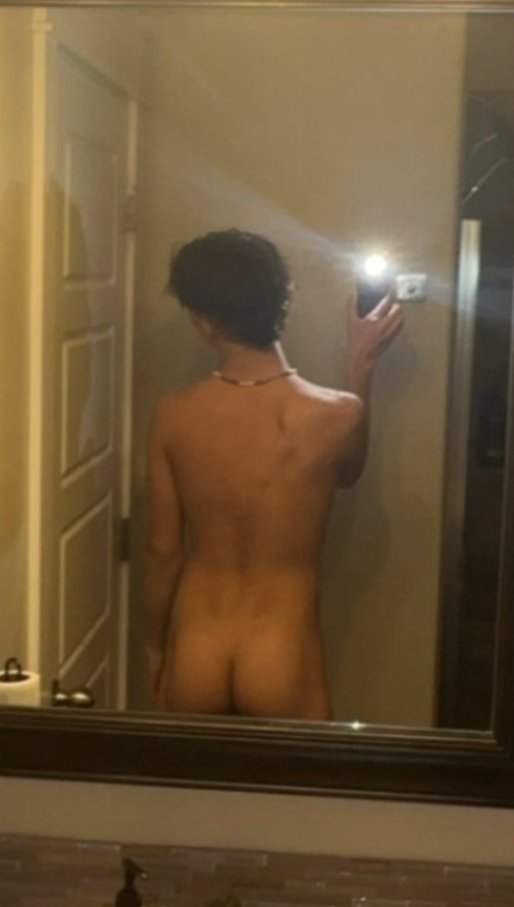 h_twink1's tweet photo. Any last words before I sit on your face😄 https://t.co/Bec2Mh5ylJ