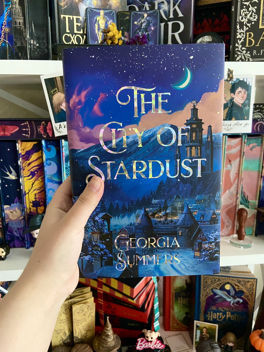 Продаю книжки 🩵 ⭐️Вавилон - нова, видання без зрізу - 500 грн ⭐️The City of Stardust, FairyLoot - нова, зі зрізом, діджитал підписом авторки, ексклюзивними форзацами, зворотньою суперобкладинкою, срібним фольгуванням на обкладинці - 1350 грн