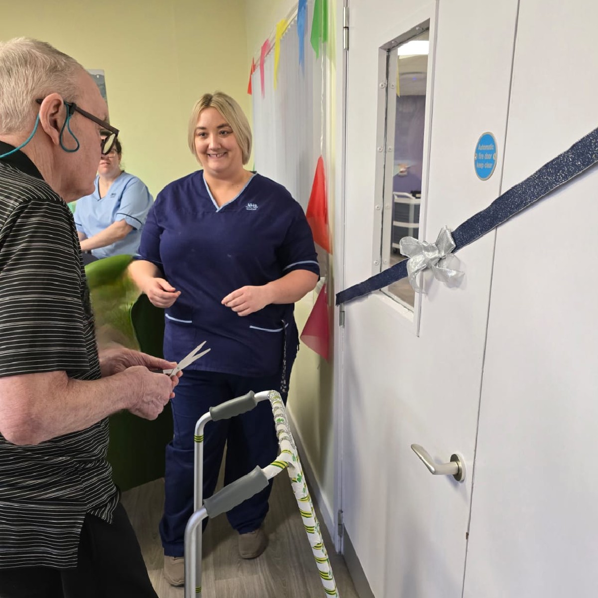 nhsfife's tweet photo. Welcoming new visiting spaces for the families and friends of older adults have been opened at Queen Margaret Hospital.

The areas in wards one and four are designed to provide welcoming areas distinct from the traditional ward setting.

More information: https://t.co/FQdvRix0EB https://t.co/M3sw6yWGKZ