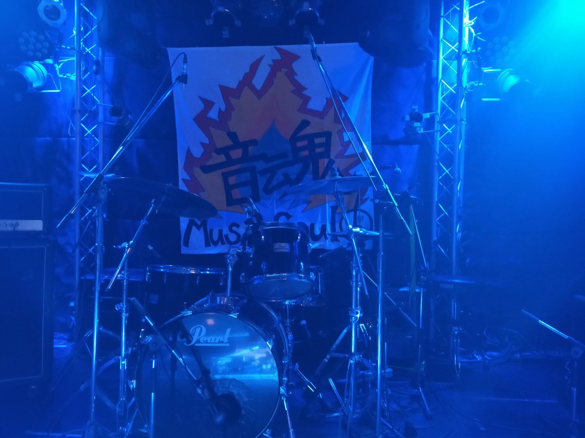 代々木laboさん
有り難うございました。

久々のLIVEでした！
他の演者さんも熱い魂でよかった！

次回は5月18日「土」
オダワラクエストだー！

引き続きLIVEオファー募集中！