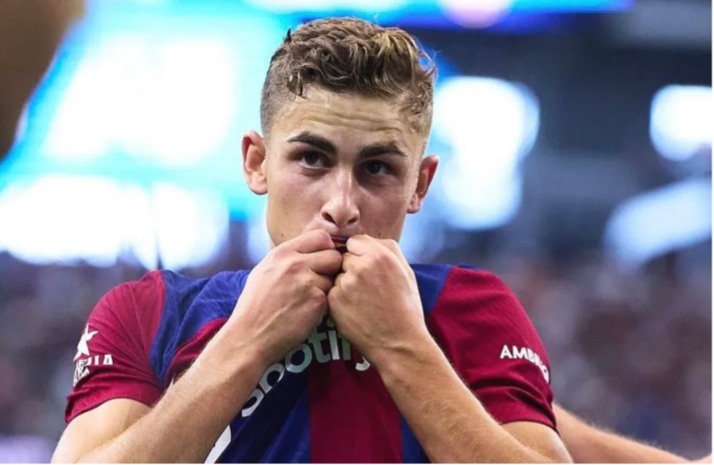 VicPLOff's tweet image. Nouvelle Vidéo Aujourd'hui à Midi Les reufs.
Nous allons parler de ce crack sous-coté/méconnu de mon point de vue et avec un potentiel immense.
Fermin Lopez, le joyau et la valeur sûre au milieu du Barça !
Let's go
12h (GMT+2)
10h(GMT)