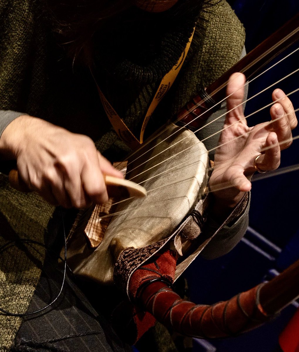 LIFEMofficial's tweet photo. With its familiar fan shape, behold the mesmerising kissar, a plucked chordophone which evokes ancestral rhythms.
📸 @Anna_Mc_Photo
•
#earlymusic #earlymusicnetwork #earlyinstruments #earlymusicfestival #lifem #kissar https://t.co/BBFZHxeXBw