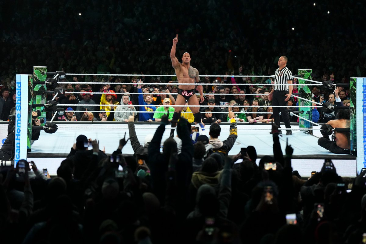 DiscoveryItalia's tweet photo. #ascoltitv: su @dmaxitalia l'evento conclusivo di #WrestlemaniaXL supera 200.000 spettatori con l'1,6% di share, che sale al 4,2% shr sul pubblico maschile! #Dmax #12canale nazionale in seconda serata.👏🔥💪@WWE https://t.co/peJ0axox5Q
