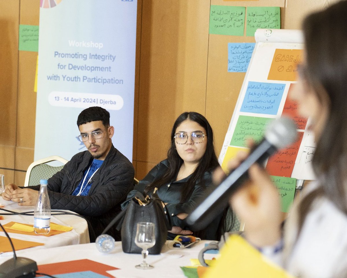 UNDP_ACIAC's tweet photo. Closing 2️⃣ enriching days of applied learning on #anticorruption and #integrity for development, benefiting 3️⃣0️⃣➕ youth leaders from the Tunisian 🇹🇳 South:
💬 Critical thinking
🌀 Reflective practices
⚙️ Transfer of new knowledge in real-world situations
#IntegrityGuardians https://t.co/DhqLVkWRkP