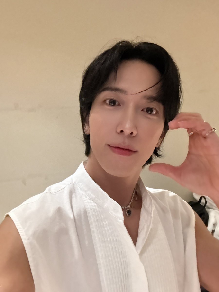 JYHeffect's tweet photo. 안뇽🤚 https://t.co/8l0dEQDYCc