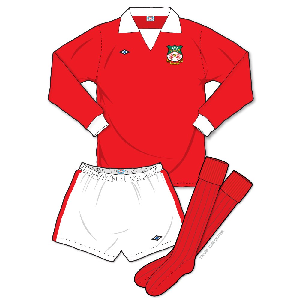 Final kit from last week's Umbro posts... one for @fearlessidzine no doubt still celebrating a 2nd consecutive promotion for Wrexham. Here's their home kit from 1974–75. #umbro #WrexhamAFC