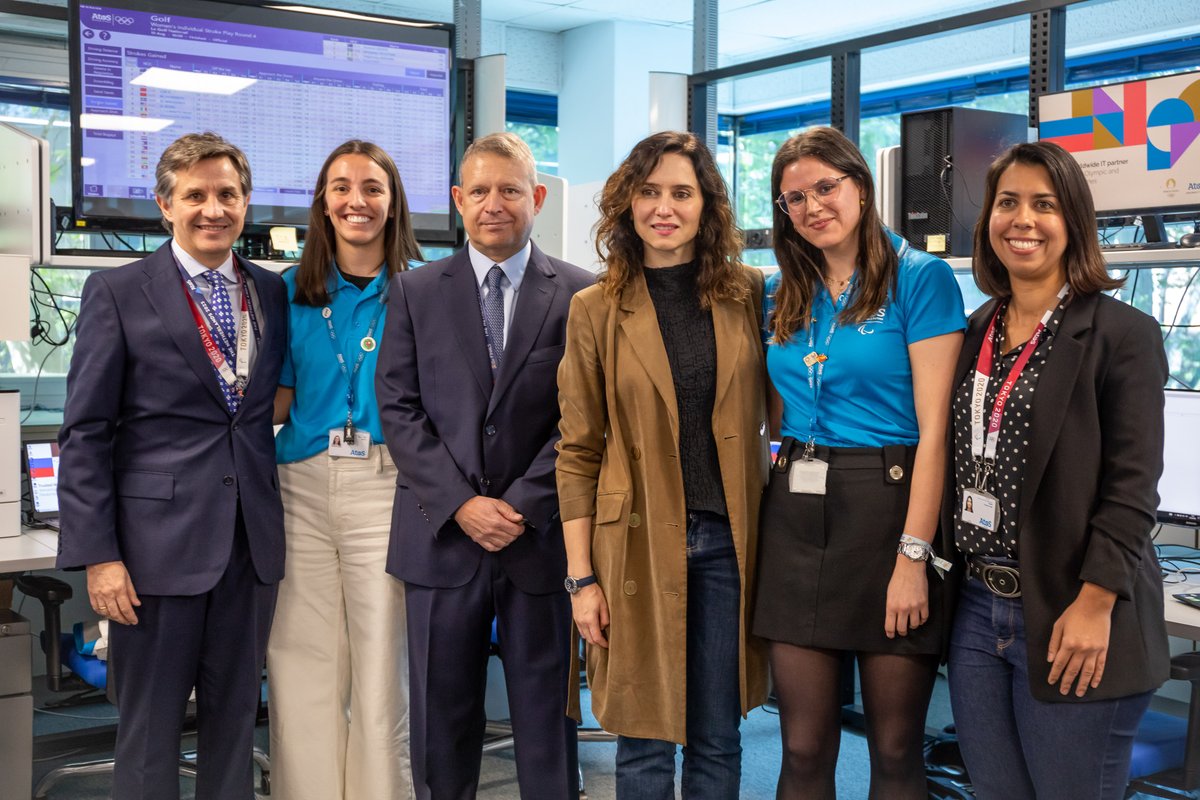 🙌 Ha sido un honor recibir a <a href="/IdiazAyuso/">Isabel Díaz Ayuso</a> y Miguel López-Valverde en nuestra sede en Madrid y recorrer junto a ellos el Integration Testing Lab, donde ultimamos todos los preparativos para los Juegos Olímpicos y Paralímpicos de #París2024. Más información: spr.ly/6040wsx14