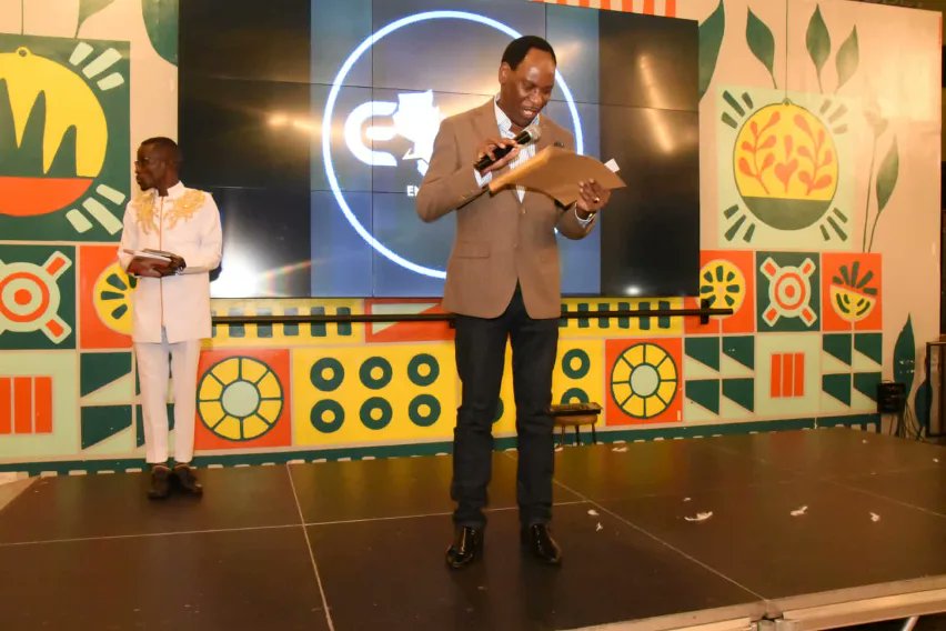 MCSK CEO Dr. @EzekielMutua was honored to grace the East Africa Arts Entertainment Music Awards, held at Nairobi Street Kitchen last evening. Among the luminaries present were renowned #MCSK members @juacaliGenge & @OCTOPIZZO, who were recognized alongside other talented artists.