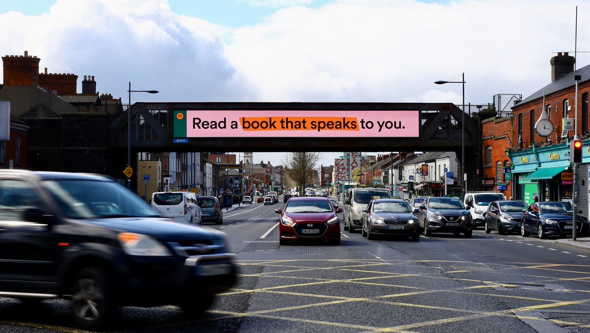 Keeping it Simple!! Clear messaging that STANDS OUT 😎 from @spotifyuk for its latest campaign launching Audiobooks for premium customers on the platform 👂🎧 #digital #bridges #outdoor