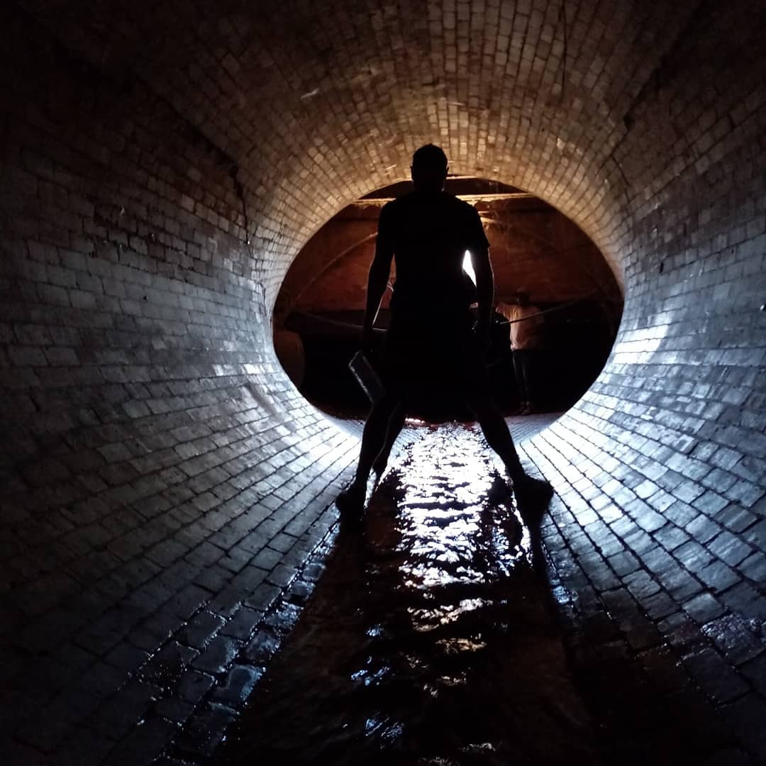 Did you know that there are secret tunnels running below the city? 👀 You can explore secret passages, interrogation chambers, and a paranormally active 222-year old fort 🔦 One of the tours even comes with an assisted medic 👉 capetownmagazine.com/tunnels